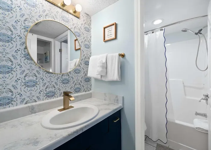 Holiday home Waterview With Shared Pool Panoramic Balcony Views And Wifi Gulf Shores