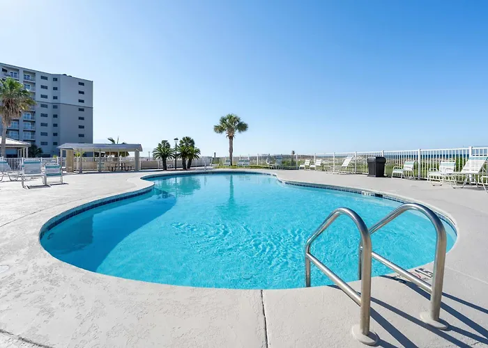 Holiday home Waterview With Shared Pool Panoramic Balcony Views And Wifi *