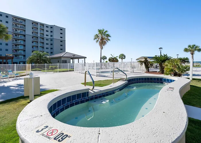 Holiday home Waterview With Shared Pool Panoramic Balcony Views And Wifi