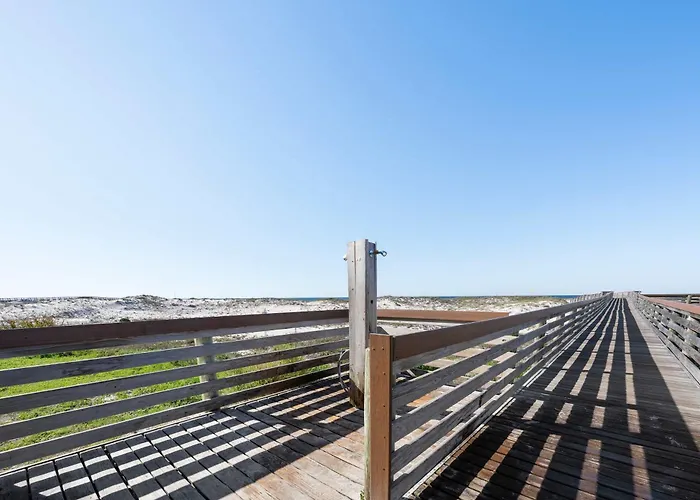 Waterview With Shared Pool Panoramic Balcony Views And Wifi Holiday home